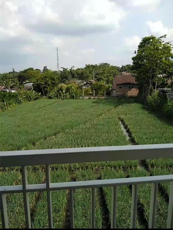 Family Villa Syariah C-37 Batu Kültér fotó